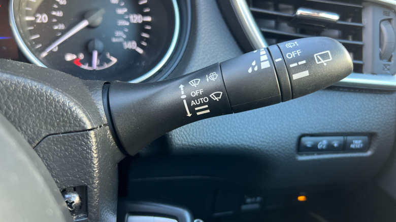 Nissan Qashqai 1.3 DiG-T 160 Acenta Premium 5dr DCT Petrol Hatchback